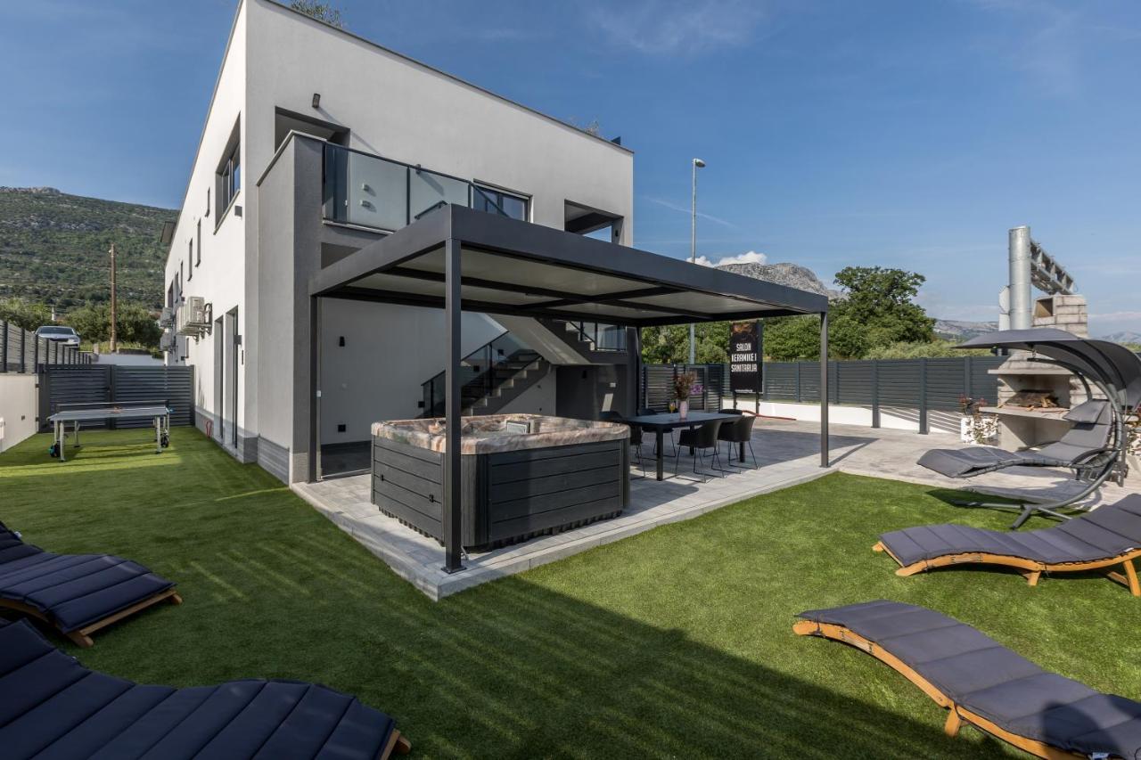 Luxury Apartments Katarina Kastela Dış mekan fotoğraf