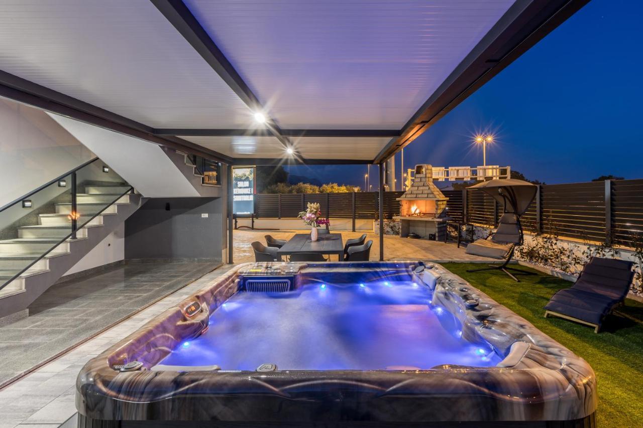 Luxury Apartments Katarina Kastela Dış mekan fotoğraf