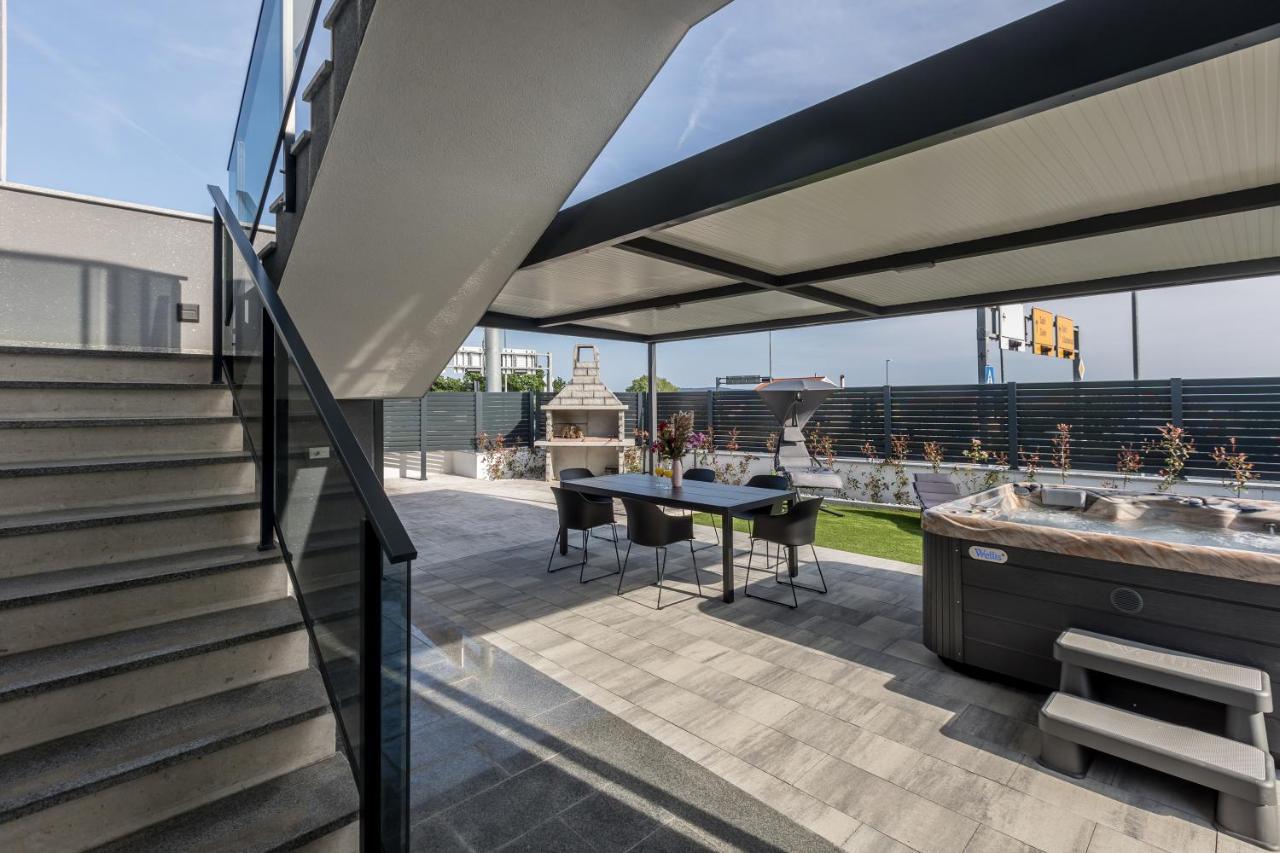 Luxury Apartments Katarina Kastela Dış mekan fotoğraf