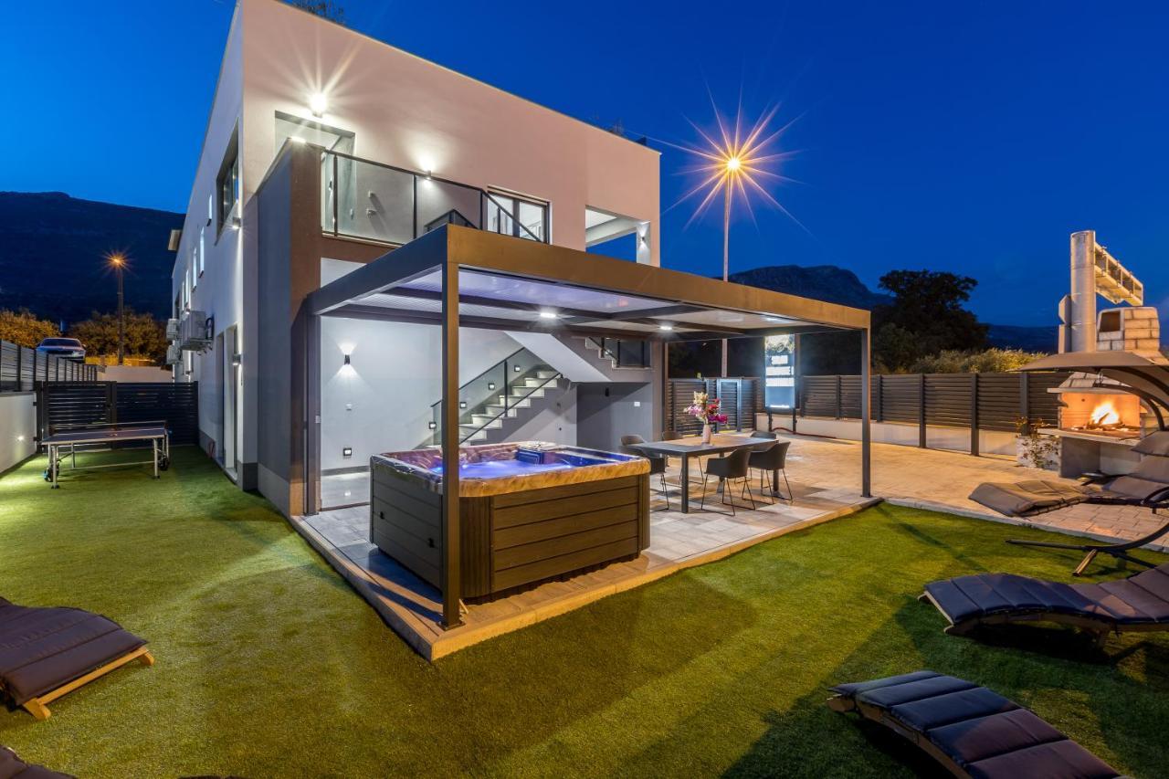 Luxury Apartments Katarina Kastela Dış mekan fotoğraf