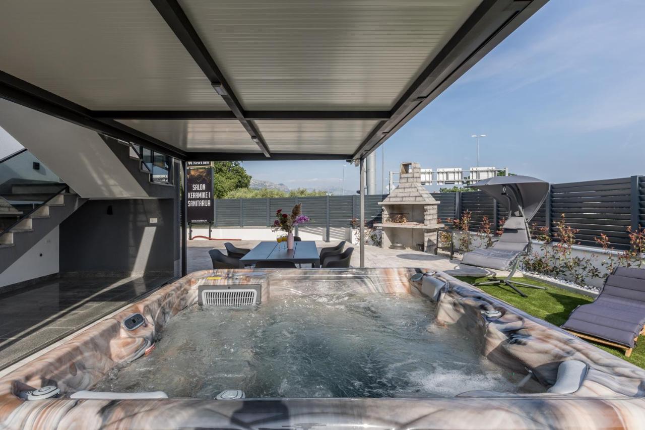 Luxury Apartments Katarina Kastela Dış mekan fotoğraf