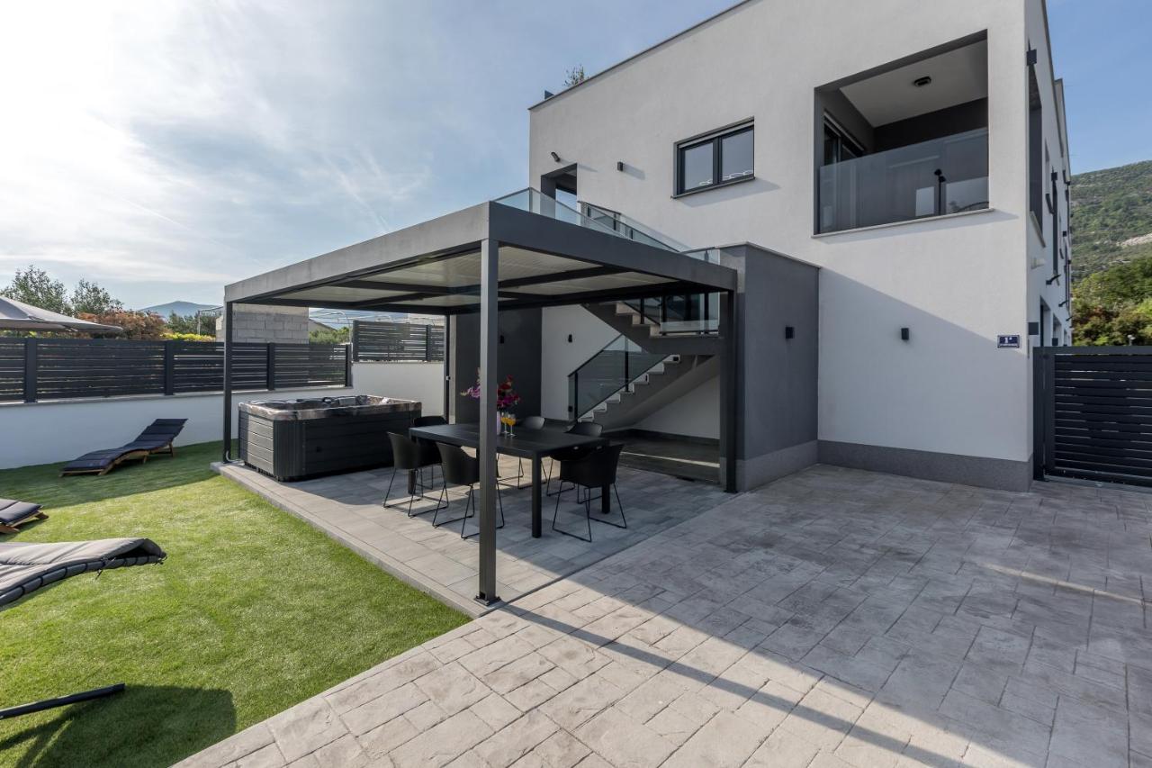 Luxury Apartments Katarina Kastela Dış mekan fotoğraf