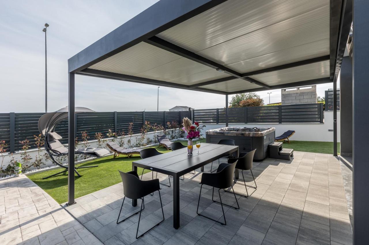 Luxury Apartments Katarina Kastela Dış mekan fotoğraf